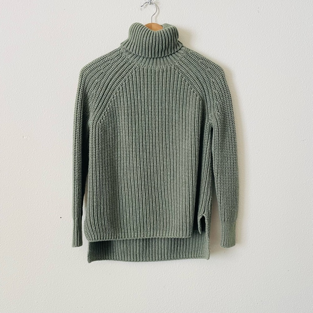 Revolve 525 America SMALL green knit turtleneck sweater